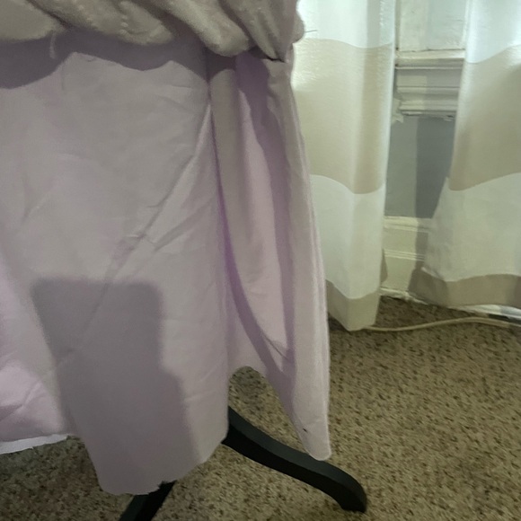 ASOS DESIGN Curve flutter sleeve circular embellished plunge midi dress in lilac - Picture 10 of 11